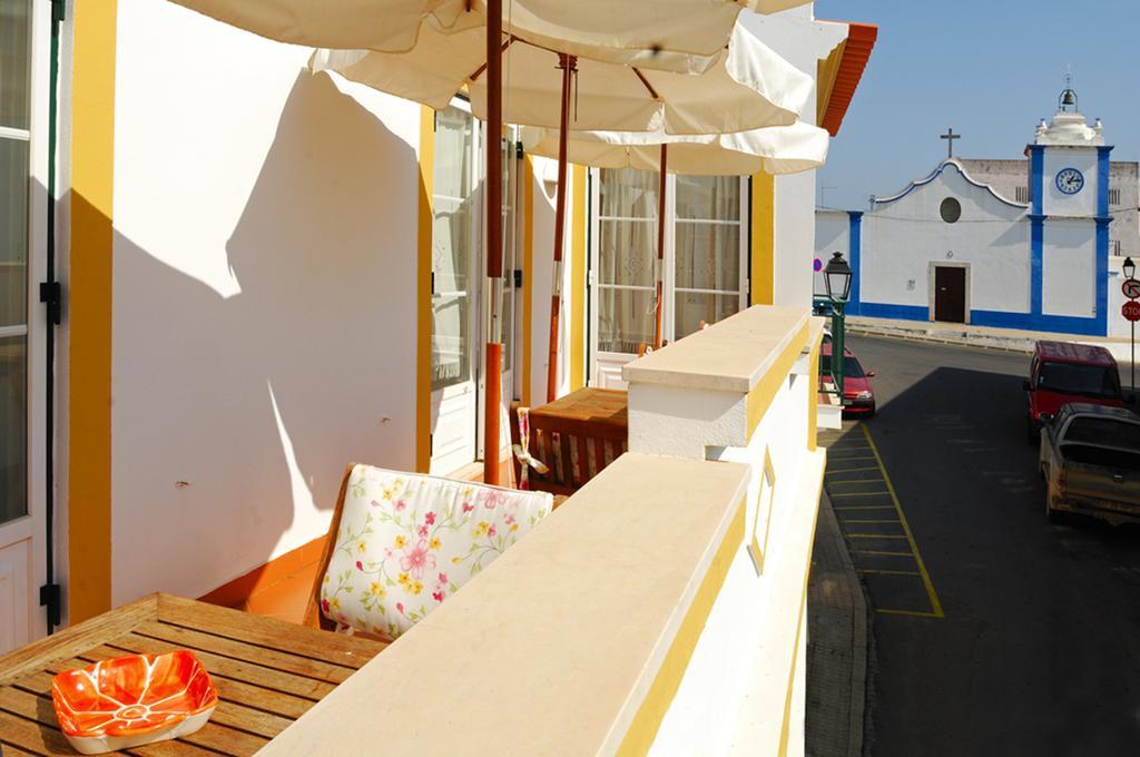 Casa Do Adro Da Igreja Turismo De Habitacao Hotel Vila Nova de Milfontes Eksteriør billede